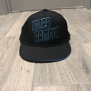 Under armor snap back hat